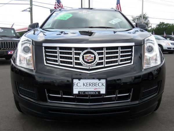 Used 2016 Cadillac SRX Luxury Collection for sale Sold at F.C. Kerbeck Lamborghini Palmyra N.J. in Palmyra NJ 08065 3