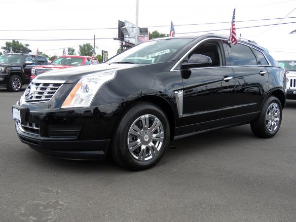 Used 2016 Cadillac SRX Luxury Collection for sale Sold at F.C. Kerbeck Lamborghini Palmyra N.J. in Palmyra NJ 08065 4