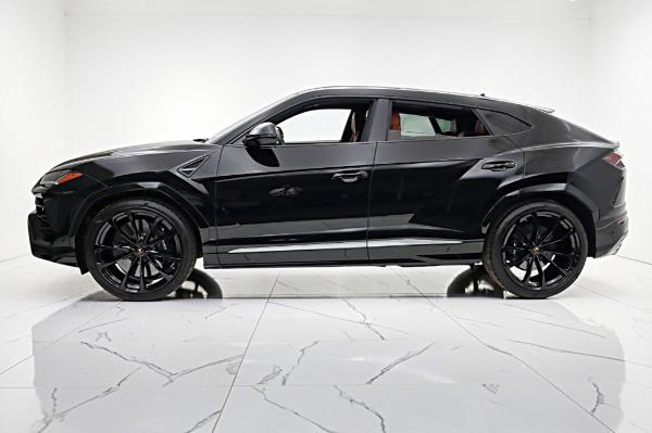 Used 2019 Lamborghini Urus / SELEZIONE PRE-OWNED CERTIFIED for sale $179,000 at F.C. Kerbeck Lamborghini Palmyra N.J. in Palmyra NJ 08065 3