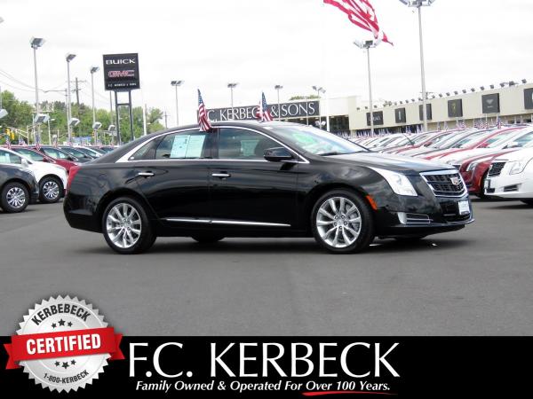 Used 2016 Cadillac XTS Luxury Collection for sale Sold at F.C. Kerbeck Lamborghini Palmyra N.J. in Palmyra NJ 08065 1