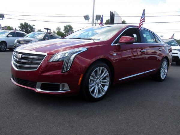 Used 2018 Cadillac XTS Luxury for sale Sold at F.C. Kerbeck Lamborghini Palmyra N.J. in Palmyra NJ 08065 4