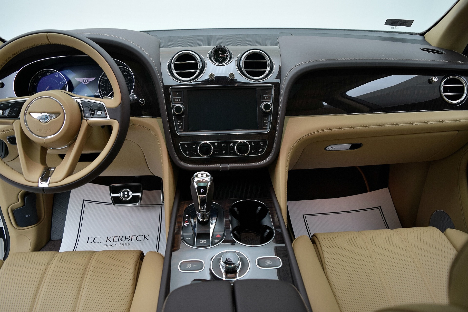Used 2020 Bentley Bentayga V8 / LEASE OPTIONS AVAILABLE For Sale ...