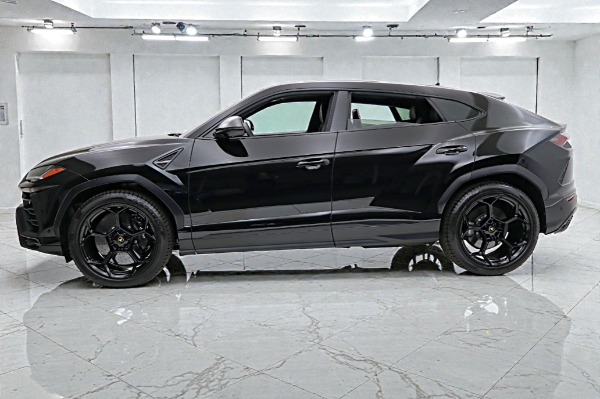 Used 2020 Lamborghini Urus /SELEZIONE PRE-OWNED CERTIFIED for sale Sold at F.C. Kerbeck Lamborghini Palmyra N.J. in Palmyra NJ 08065 3