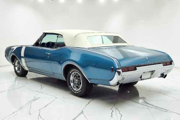 Used 1968 Oldsmobile 442 Convertible from the Kerbeck Collection for sale $95,000 at F.C. Kerbeck Lamborghini Palmyra N.J. in Palmyra NJ 08065 4