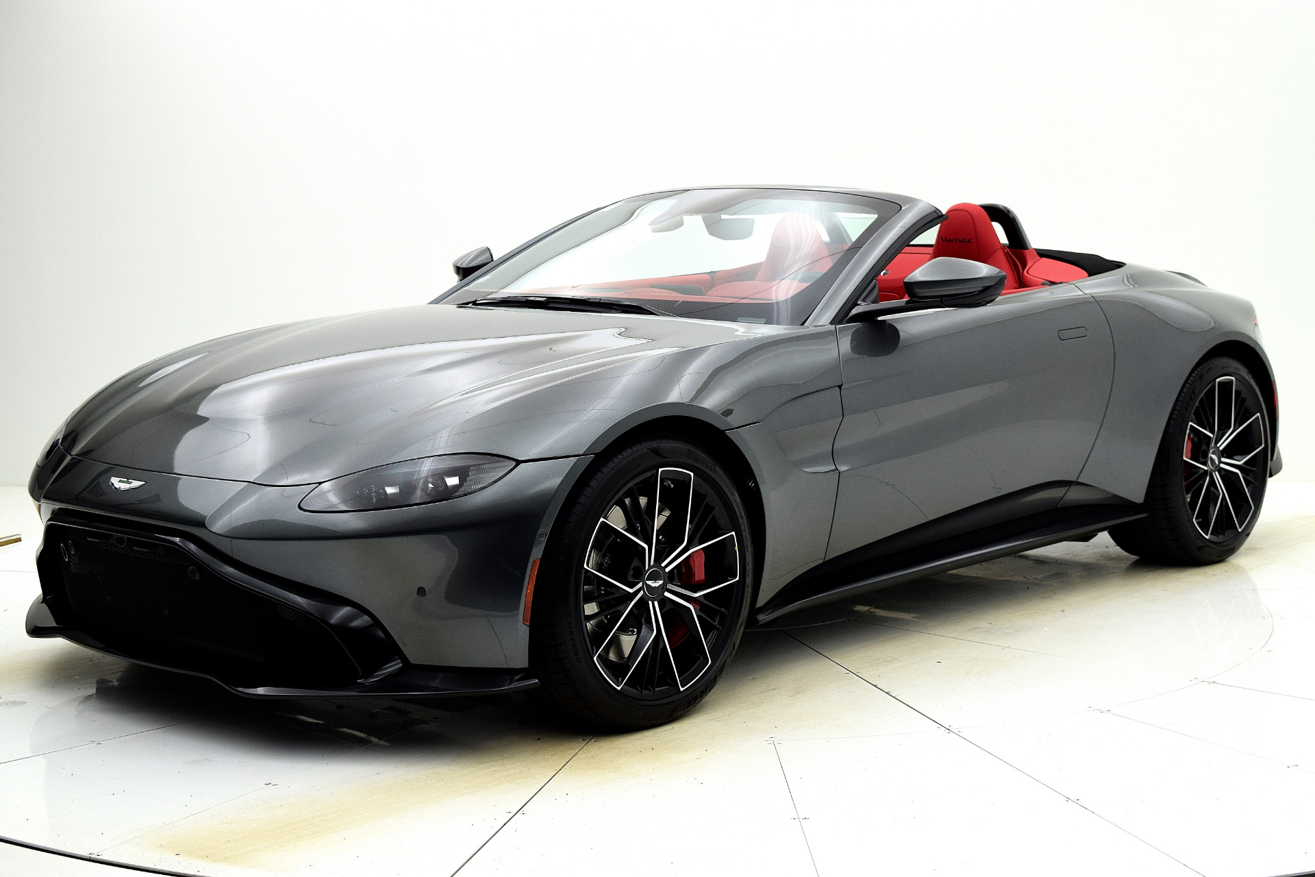 Used 2021 Aston Martin Vantage Roadster for sale $129,000 at F.C. Kerbeck Lamborghini Palmyra N.J. in Palmyra NJ 08065 2