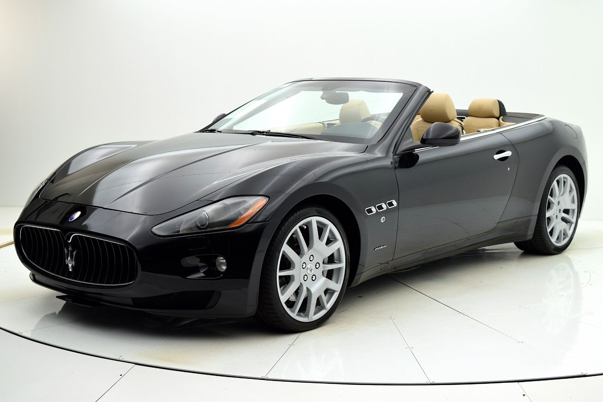 Used 2011 Maserati GranTurismo Convertible for sale Sold at F.C. Kerbeck Lamborghini Palmyra N.J. in Palmyra NJ 08065 2