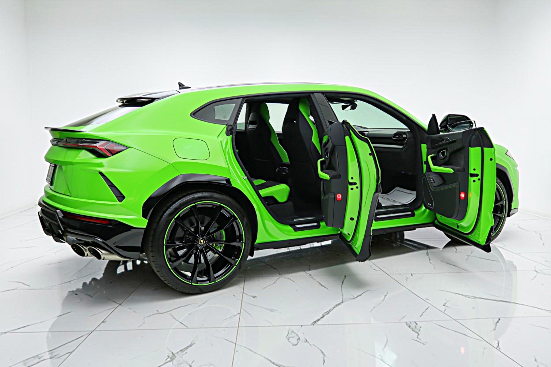 2021 Lamborghini Urus Pearl Capsule - Photo 13