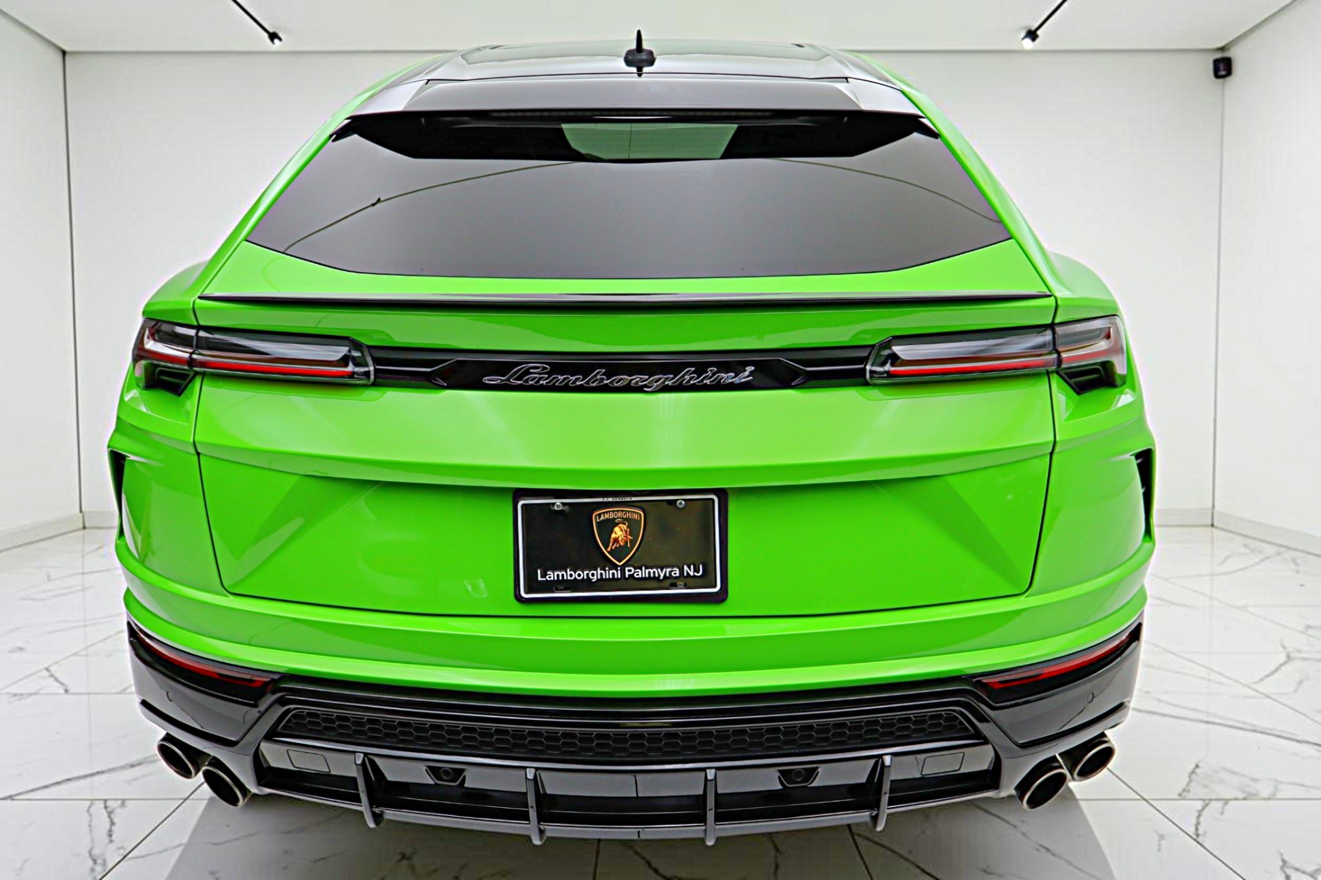 2021 Lamborghini Urus Pearl Capsule - Photo 18