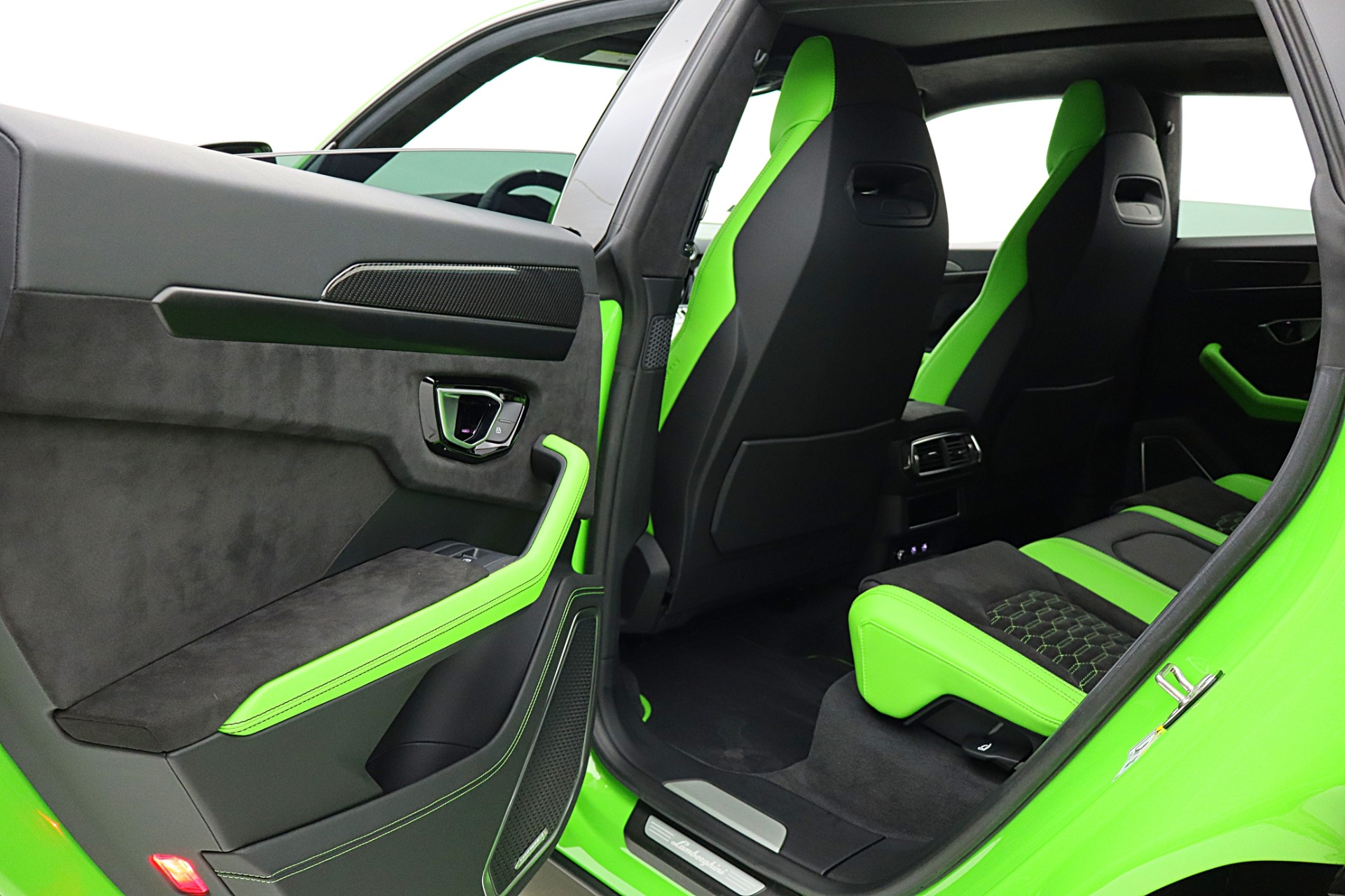2021 Lamborghini Urus Pearl Capsule - Photo 43