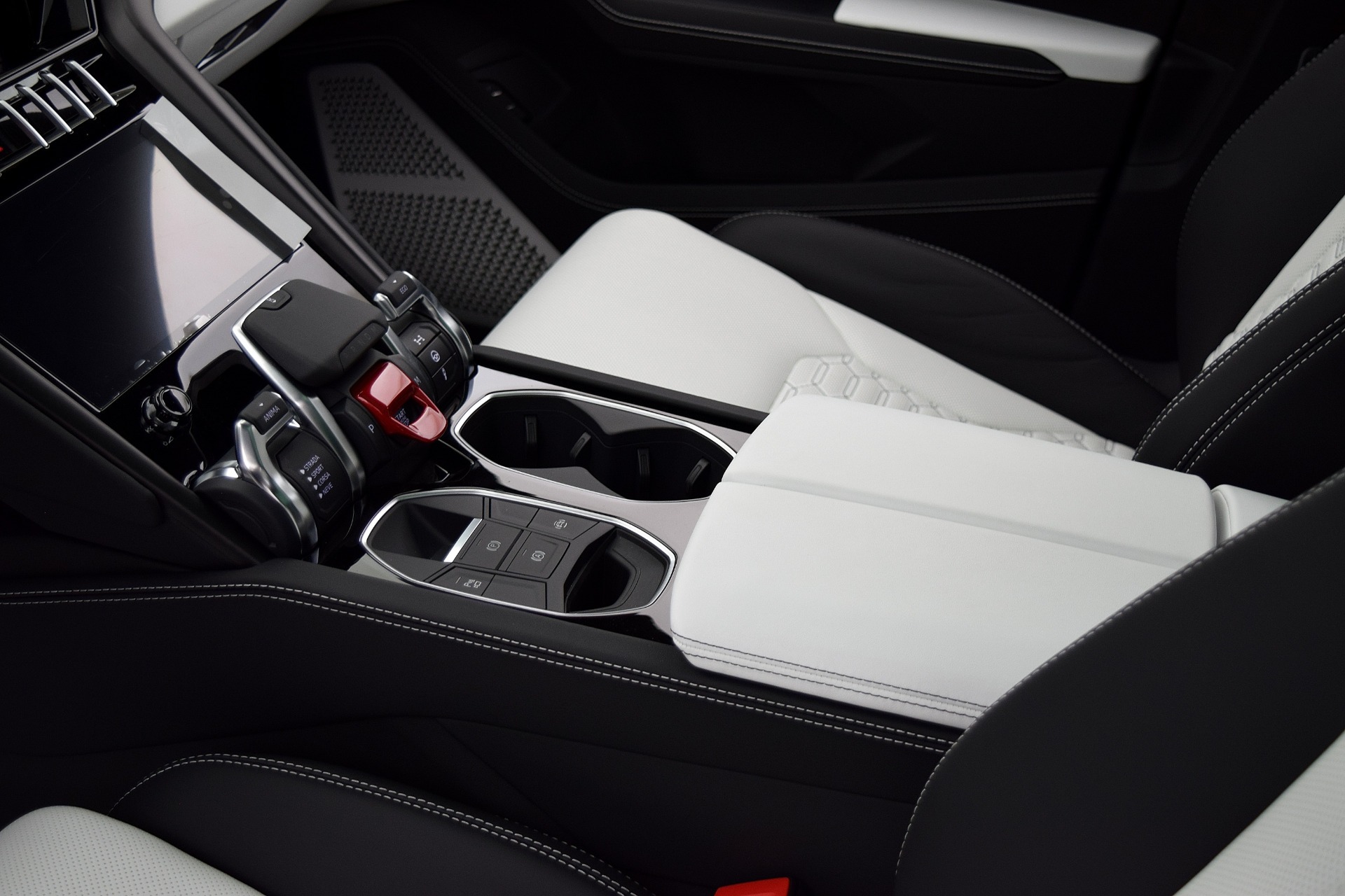 2021 Lamborghini Urus - Photo 23