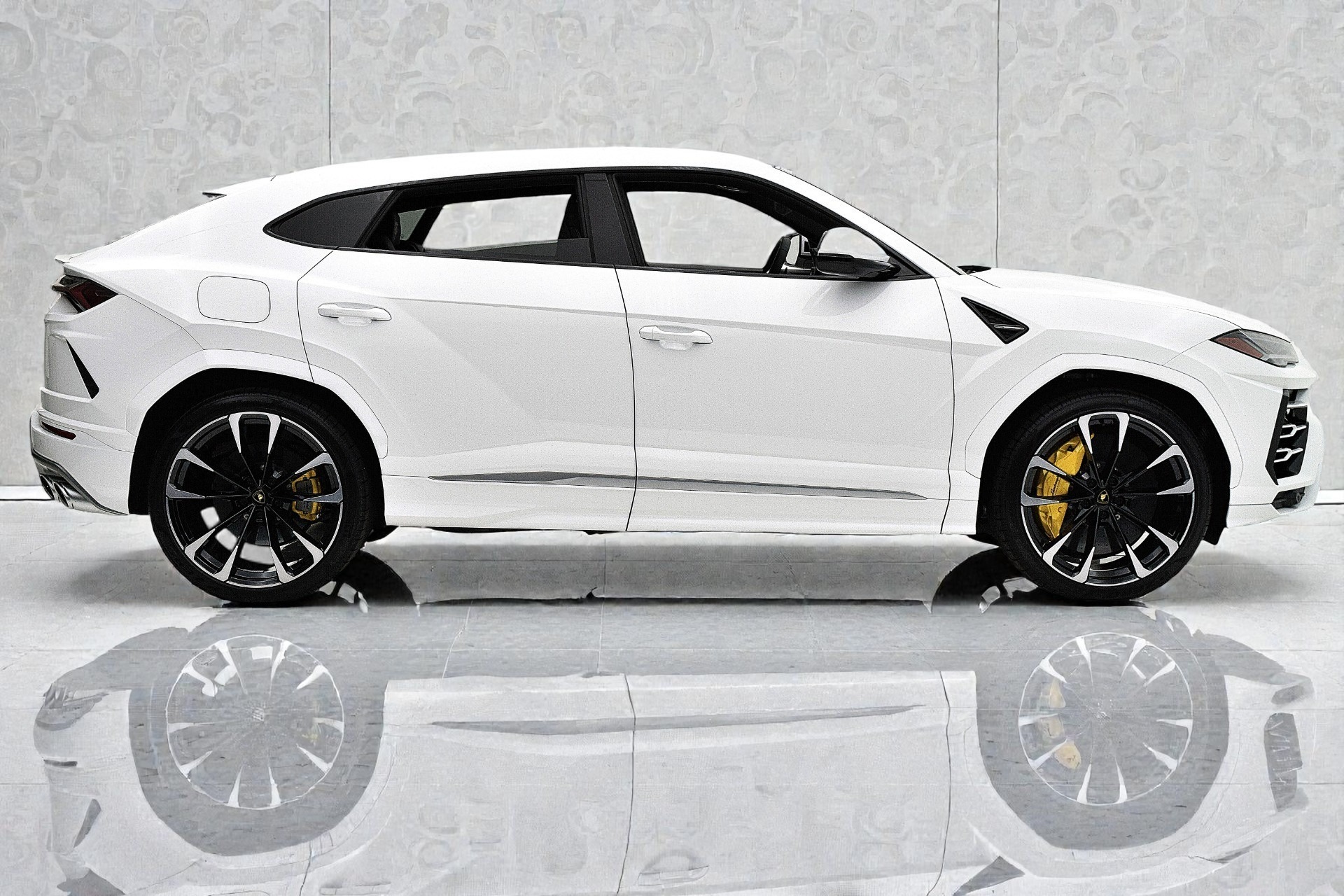 2021 Lamborghini Urus - Photo 8