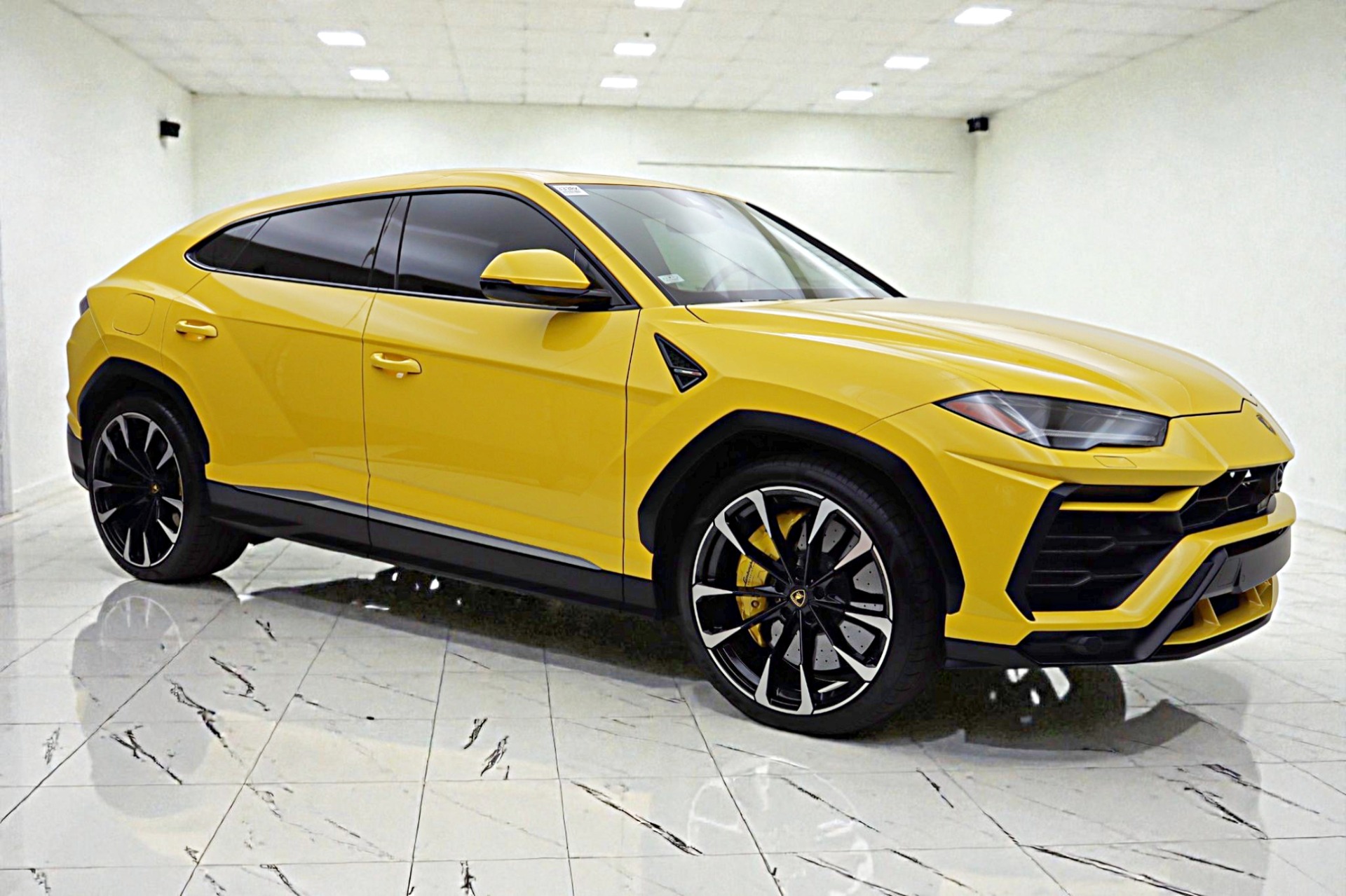 2022 Lamborghini Urus - Photo 20