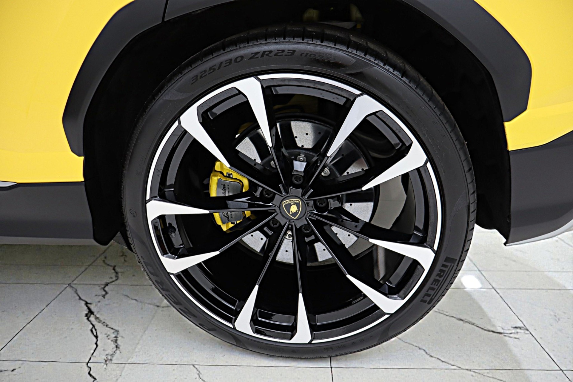 2022 Lamborghini Urus - Photo 51