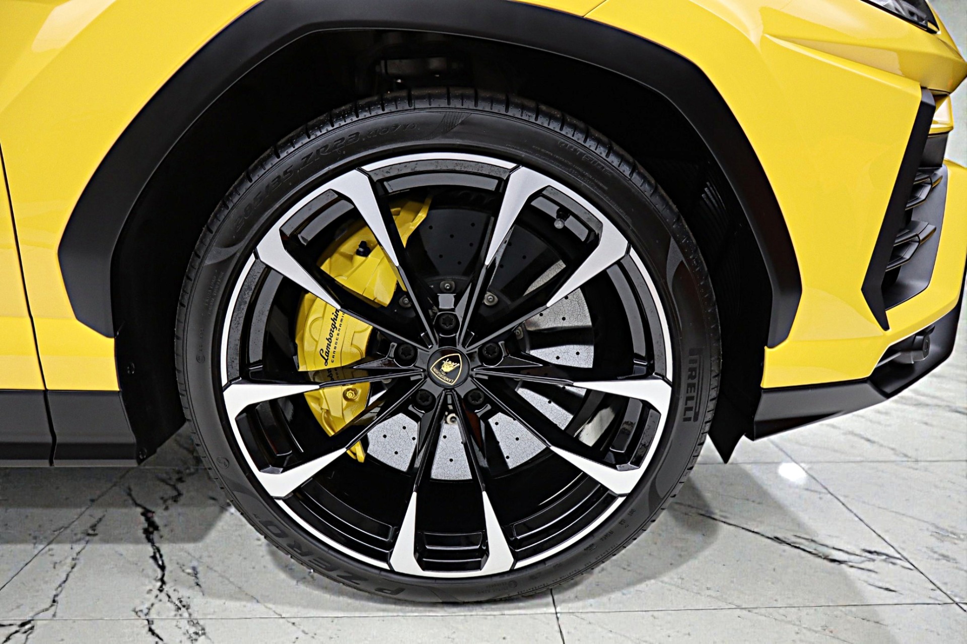 2022 Lamborghini Urus - Photo 54