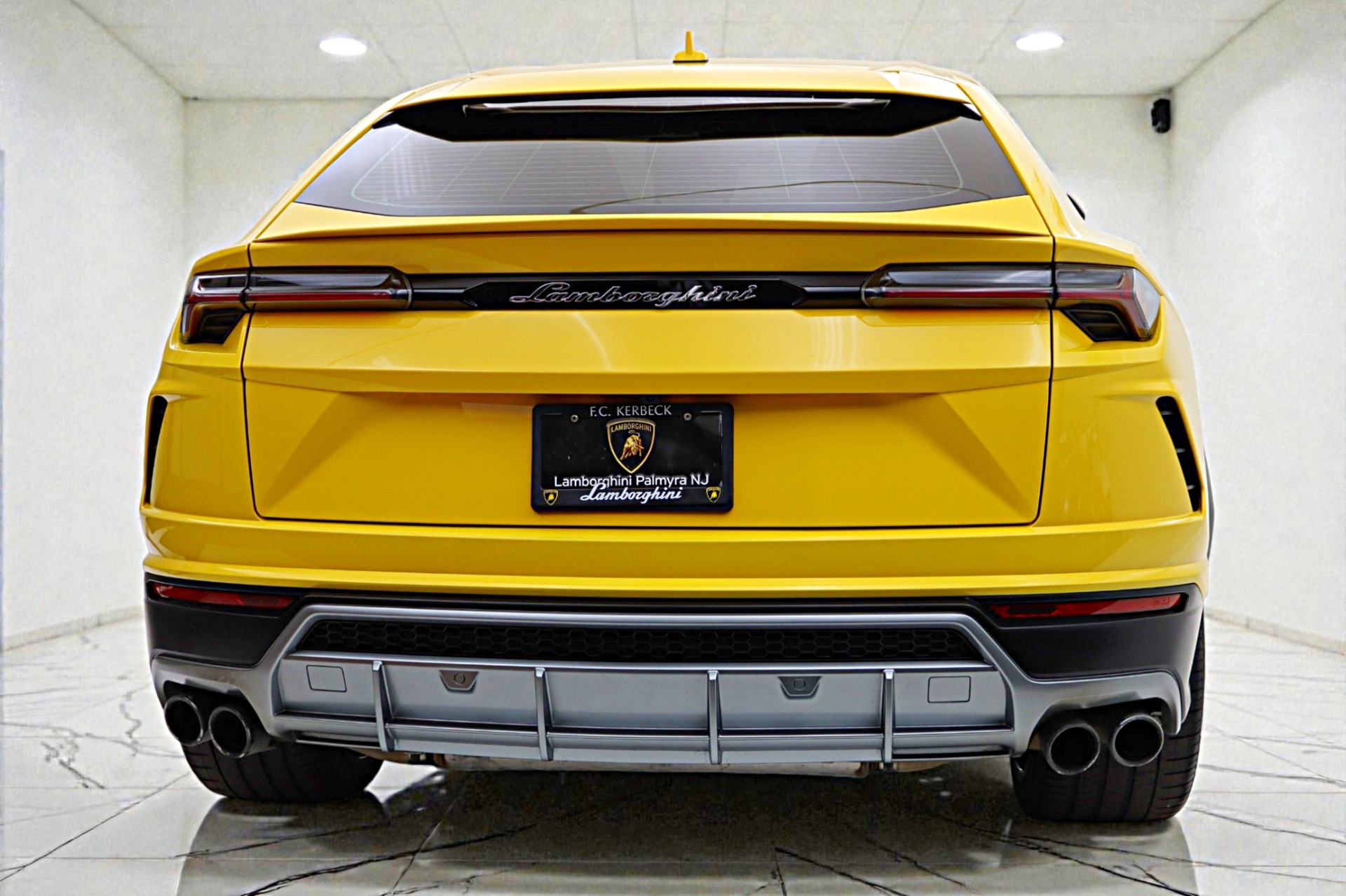 2022 Lamborghini Urus - Photo 8