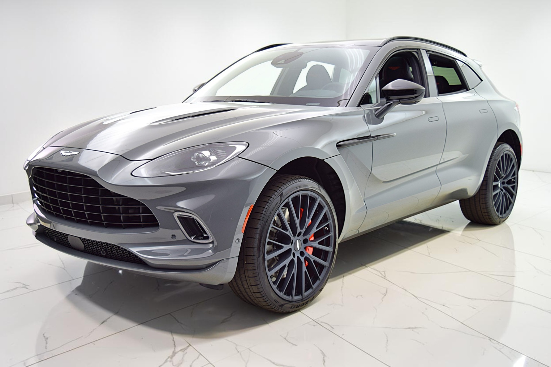 Used 2023 Aston Martin DBX for sale $115,000 at F.C. Kerbeck Lamborghini Palmyra N.J. in Palmyra NJ 08065 2