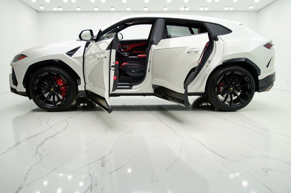 Used 2022 Lamborghini Urus SELEZIONE PRE-OWNED CERTIFIED for sale $229,000 at F.C. Kerbeck Lamborghini Palmyra N.J. in Palmyra NJ 08065 4