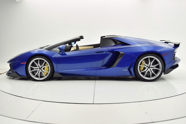 Used 2014 Lamborghini Aventador Roadster for sale Sold at F.C. Kerbeck Lamborghini Palmyra N.J. in Palmyra NJ 08065 3