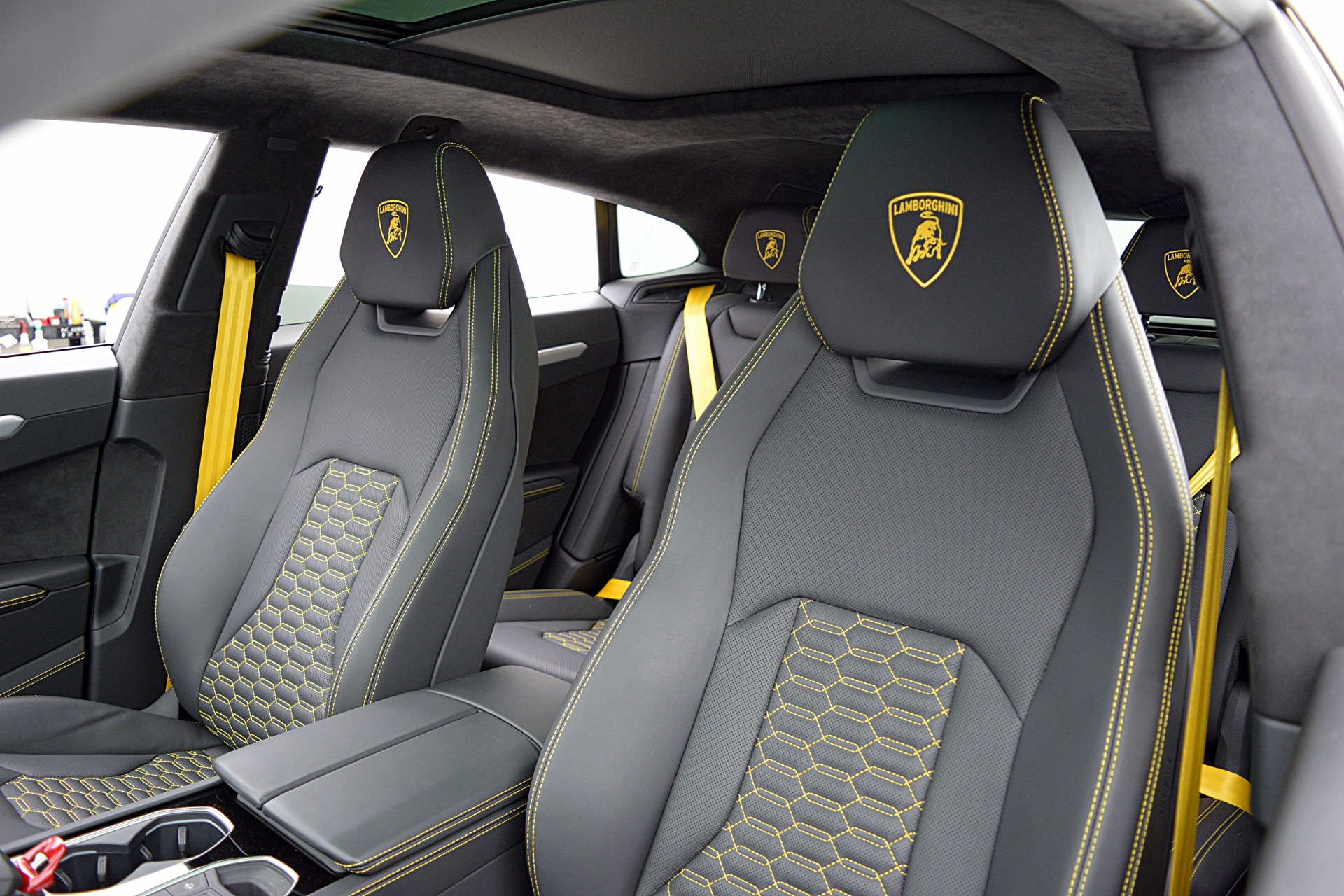 2023 Lamborghini Urus S - Photo 24