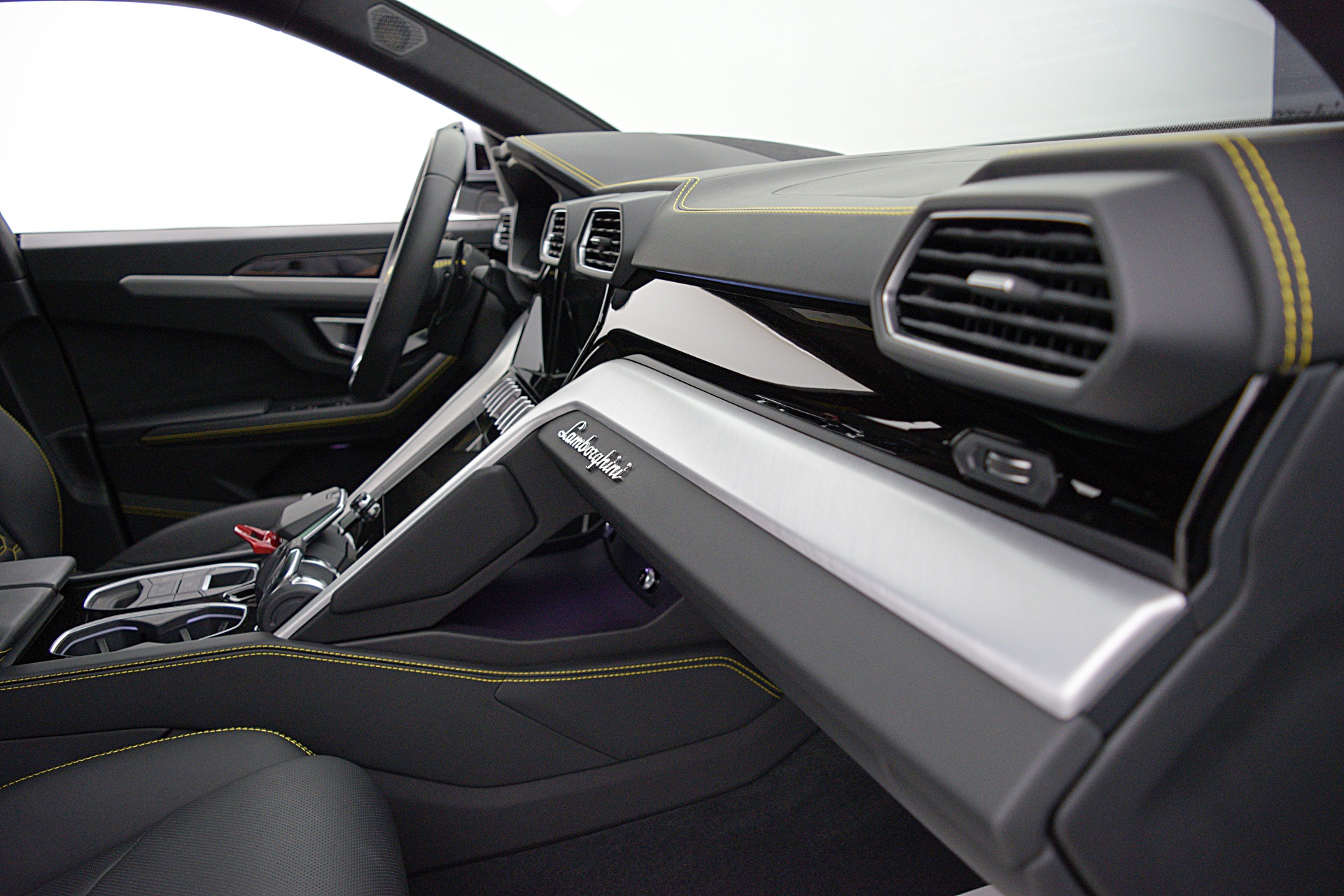 2023 Lamborghini Urus S - Photo 28