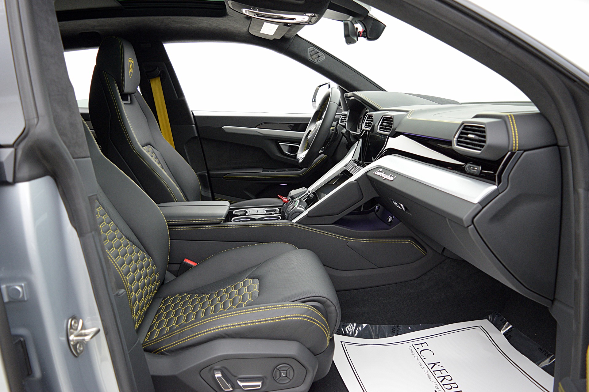 2023 Lamborghini Urus S - Photo 33