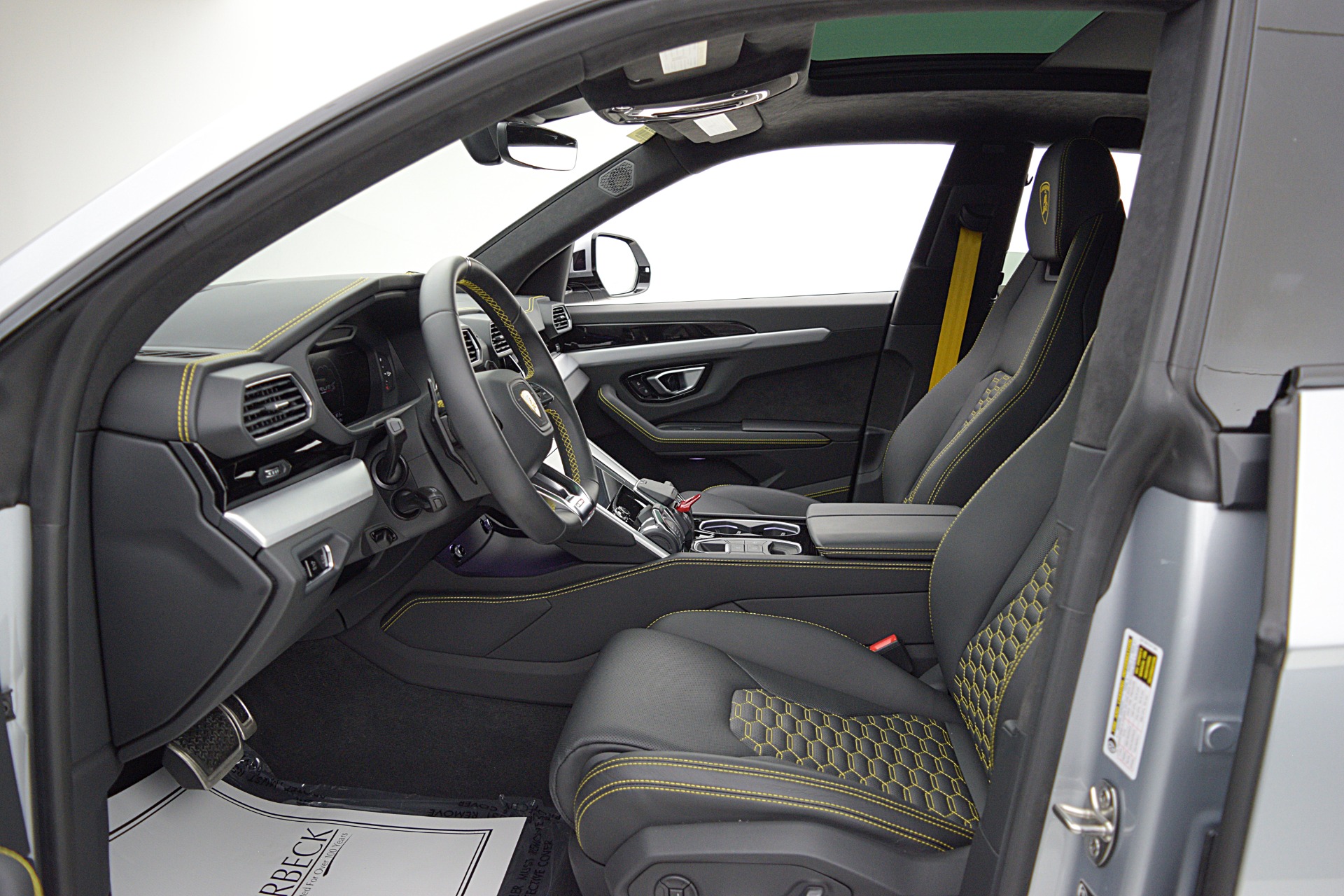 2023 Lamborghini Urus S - Photo 36