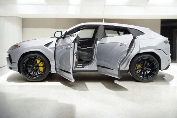 Used 2023 Lamborghini Urus S/SELEZIONE PRE-OWNED CERTIFIED for sale $245,000 at F.C. Kerbeck Lamborghini Palmyra N.J. in Palmyra NJ 08065 4