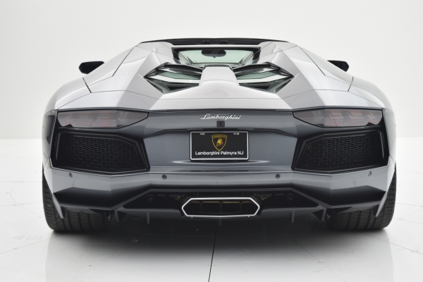 New 2015 Lamborghini Aventador LP 700-4 Roadster for sale Sold at F.C. Kerbeck Lamborghini Palmyra N.J. in Palmyra NJ 08065 4