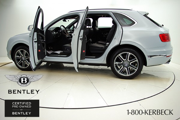 Used 2018 Bentley Bentayga W12 Signature for sale Sold at F.C. Kerbeck Lamborghini Palmyra N.J. in Palmyra NJ 08065 6