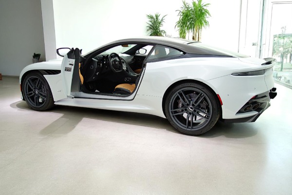 Used 2019 Aston Martin DBS Superleggera for sale $165,000 at F.C. Kerbeck Lamborghini Palmyra N.J. in Palmyra NJ 08065 4