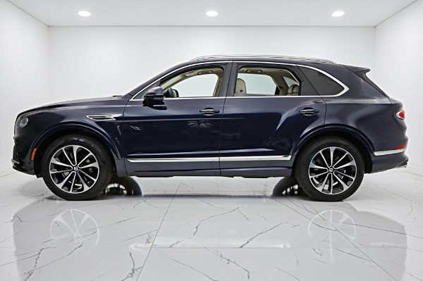 Used 2023 Bentley Bentayga V8 for sale $159,000 at F.C. Kerbeck Lamborghini Palmyra N.J. in Palmyra NJ 08065 3