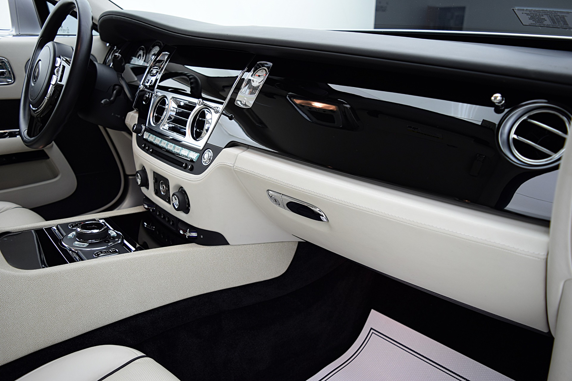 Stunning Used 2015 Rolls Royce Wraith Gallery