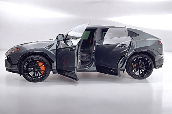 Used 2024 Lamborghini Urus S for sale $269,000 at F.C. Kerbeck Lamborghini Palmyra N.J. in Palmyra NJ 08065 4