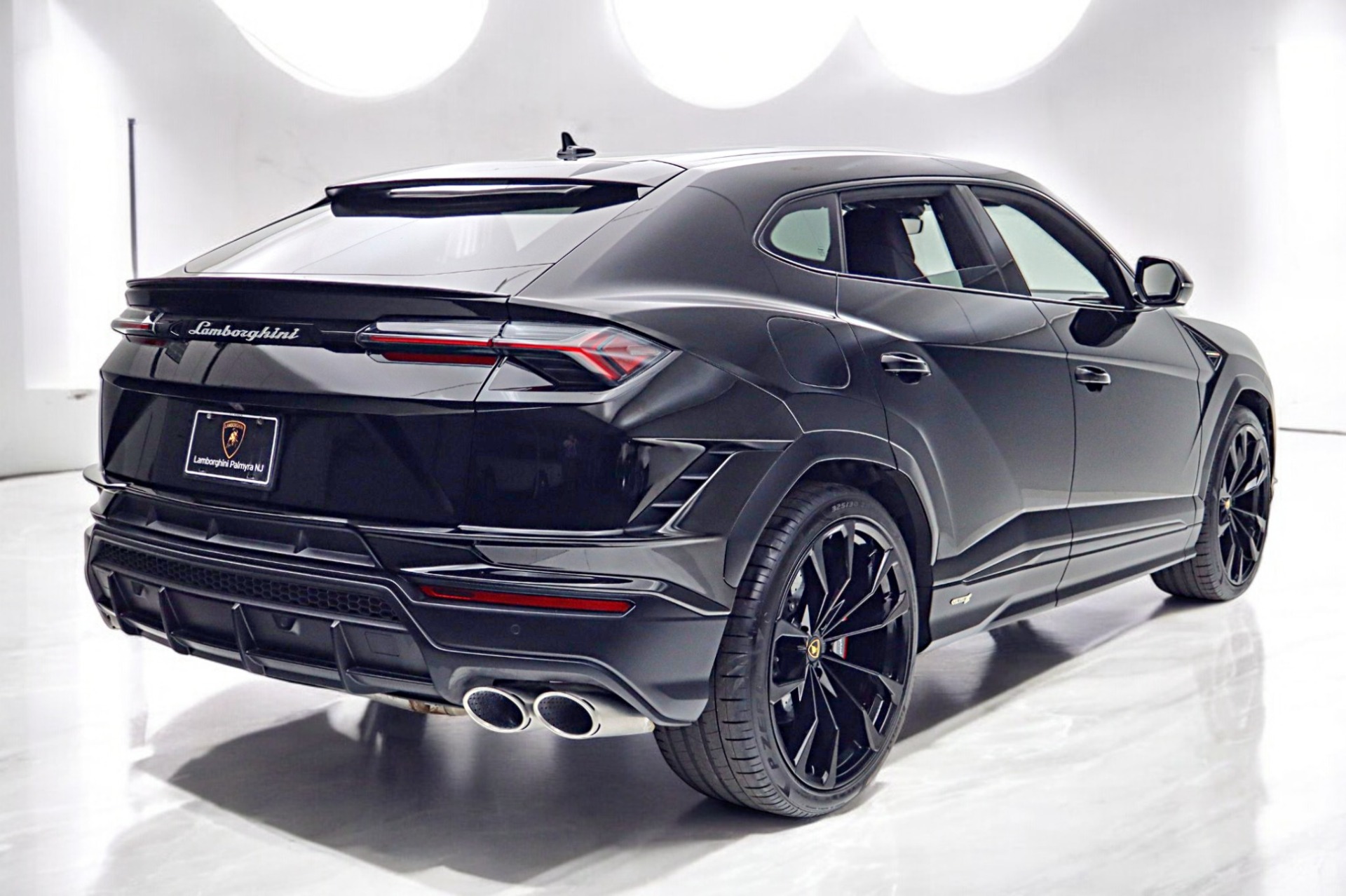 2024 Lamborghini Urus S - Photo 12
