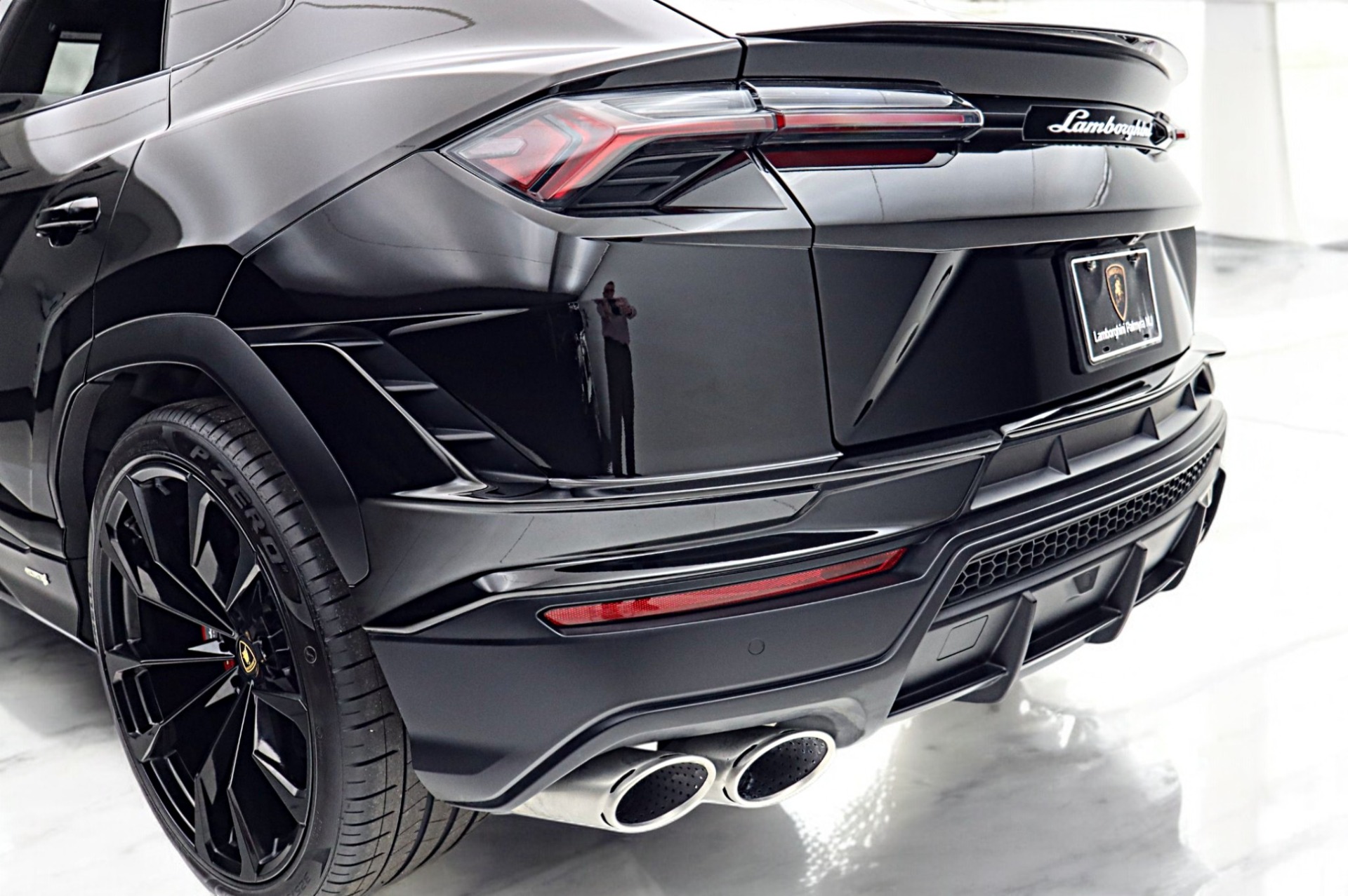 2024 Lamborghini Urus S - Photo 21