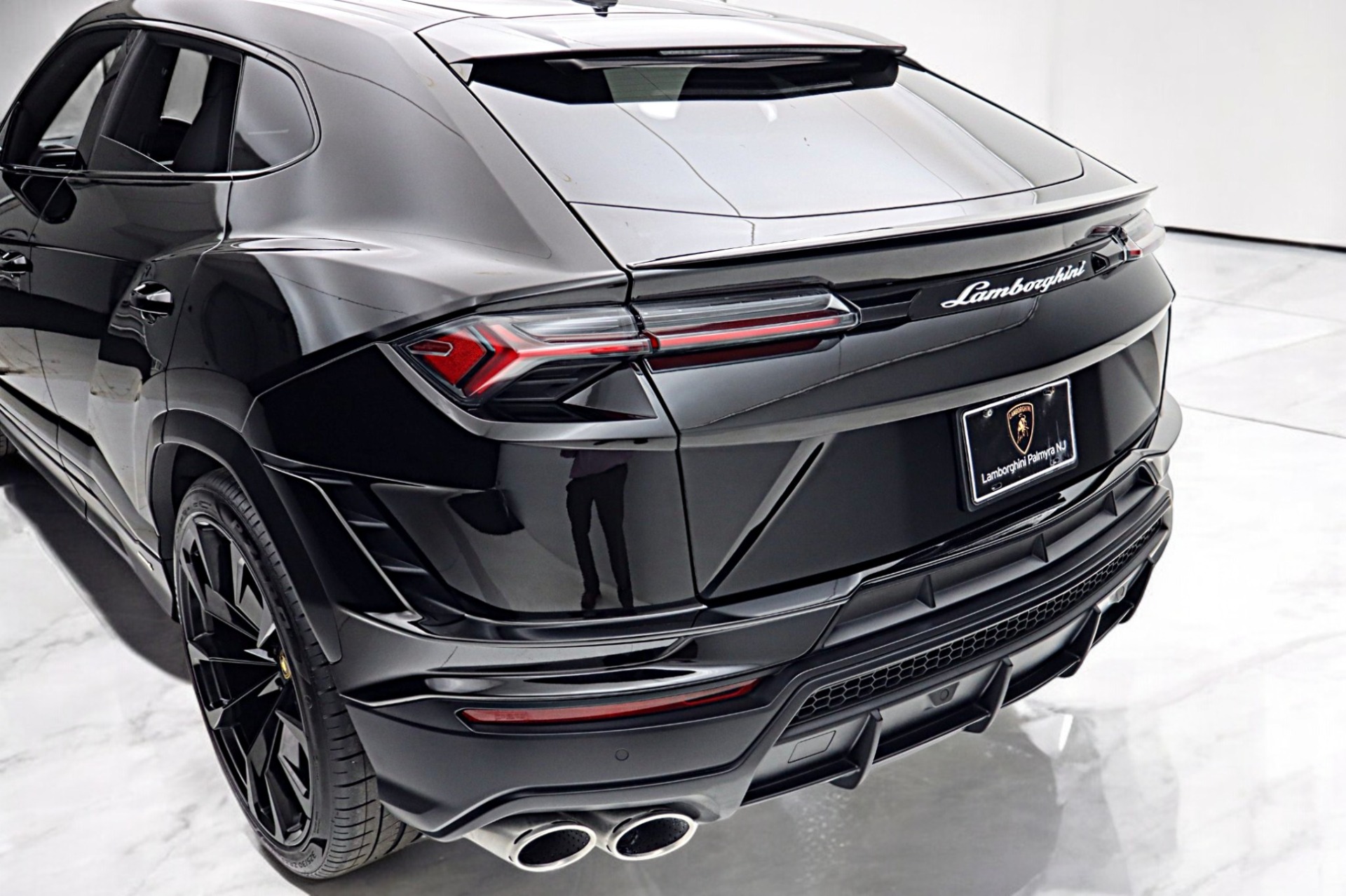 2024 Lamborghini Urus S - Photo 22