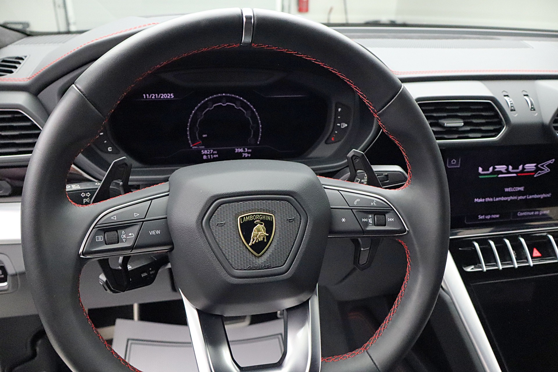 2024 Lamborghini Urus S - Photo 29
