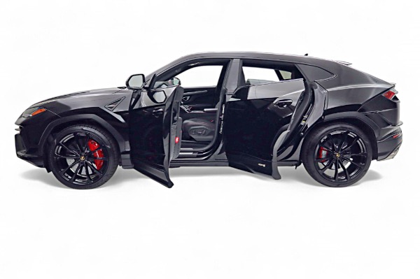 Used 2024 Lamborghini Urus S/LEASE OPTIONS AVAILABLE for sale $265,000 at F.C. Kerbeck Lamborghini Palmyra N.J. in Palmyra NJ 08065 4