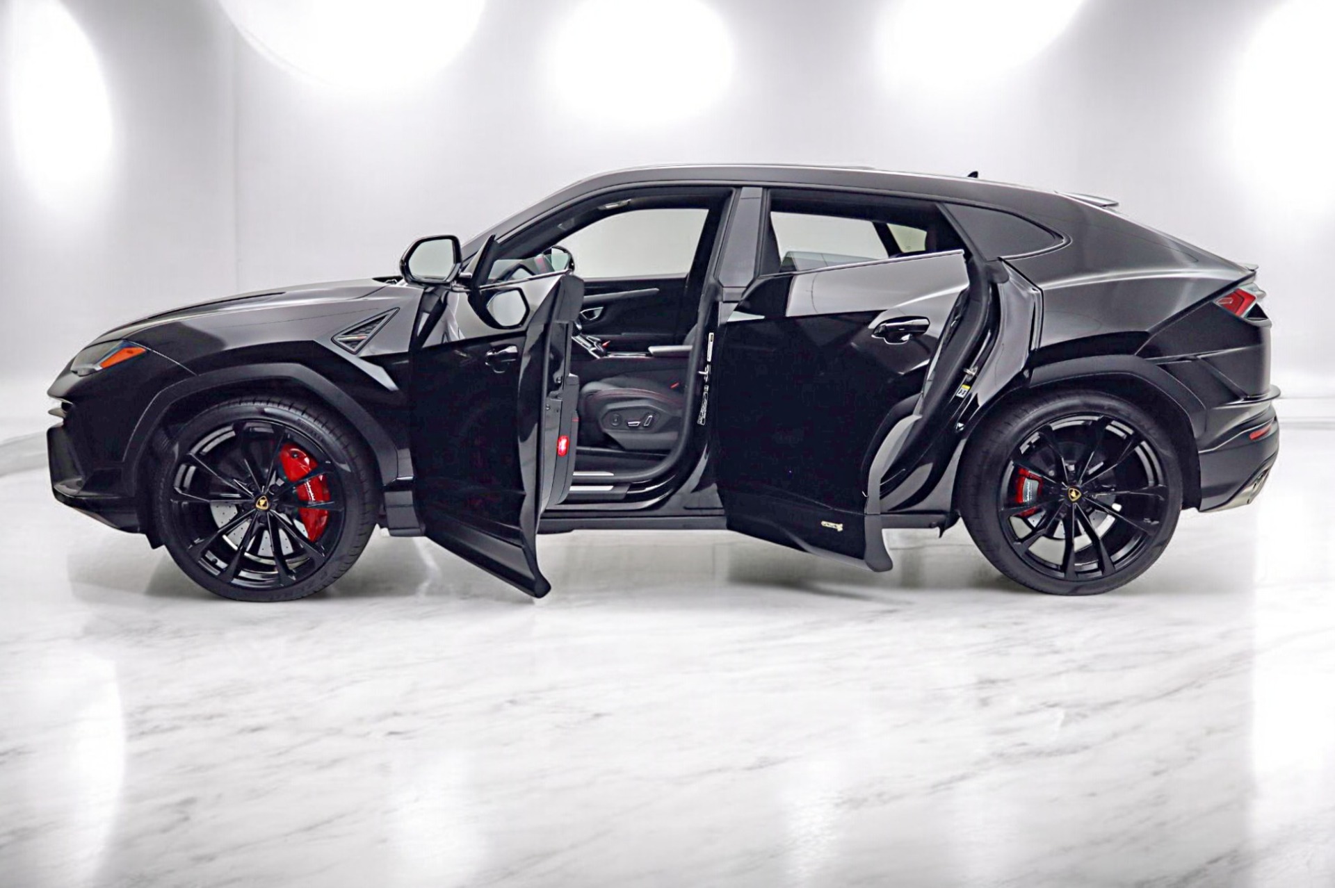 2024 Lamborghini Urus S - Photo 3