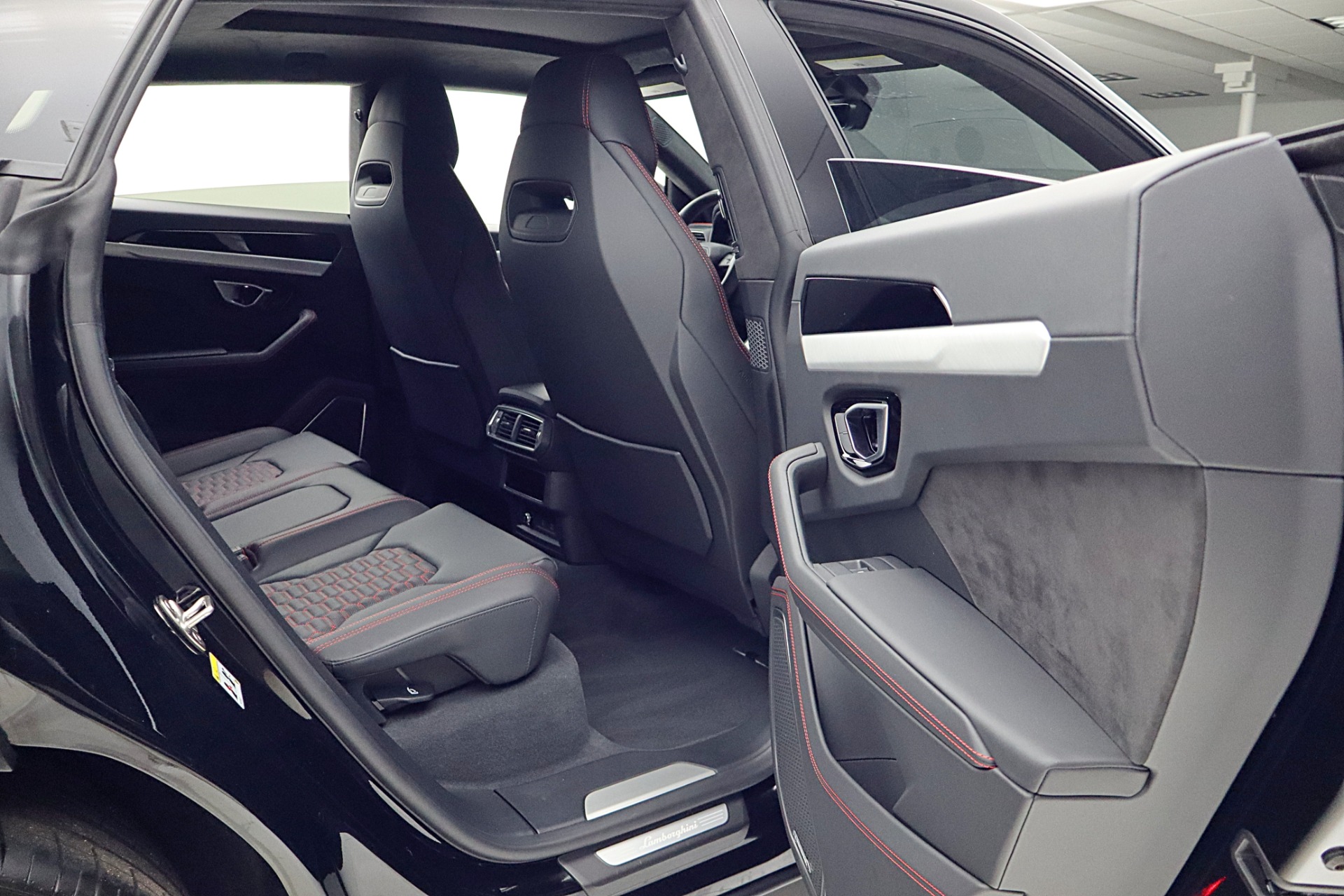 2024 Lamborghini Urus S - Photo 44