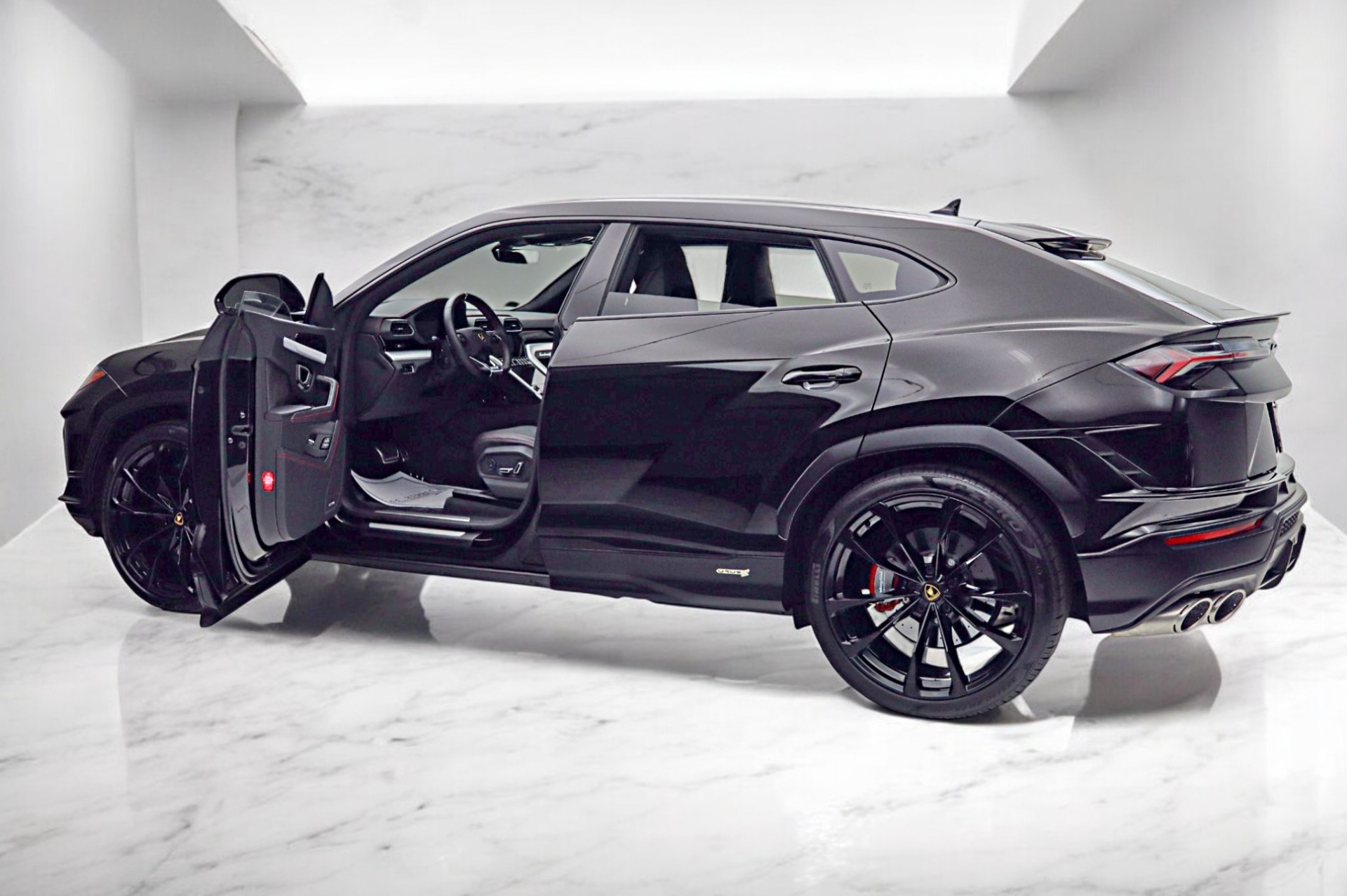 2024 Lamborghini Urus S - Photo 6