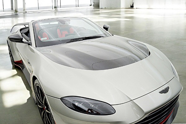 Used 2023 Aston Martin Vantage V12 Roadster for sale Sold at F.C. Kerbeck Lamborghini Palmyra N.J. in Palmyra NJ 08065 3