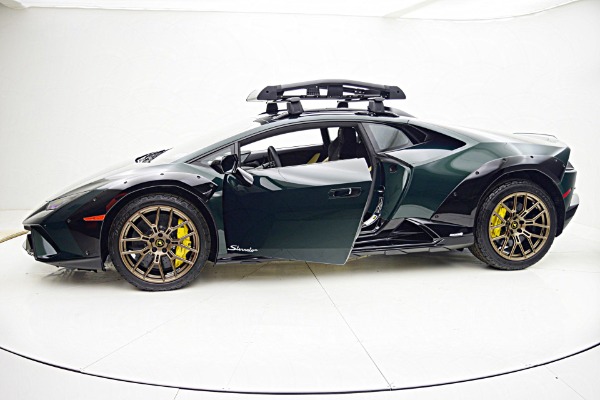 Used 2024 Lamborghini Huracan Sterrato /LEASE OPTIONS AVAILABLE for sale Sold at F.C. Kerbeck Lamborghini Palmyra N.J. in Palmyra NJ 08065 4