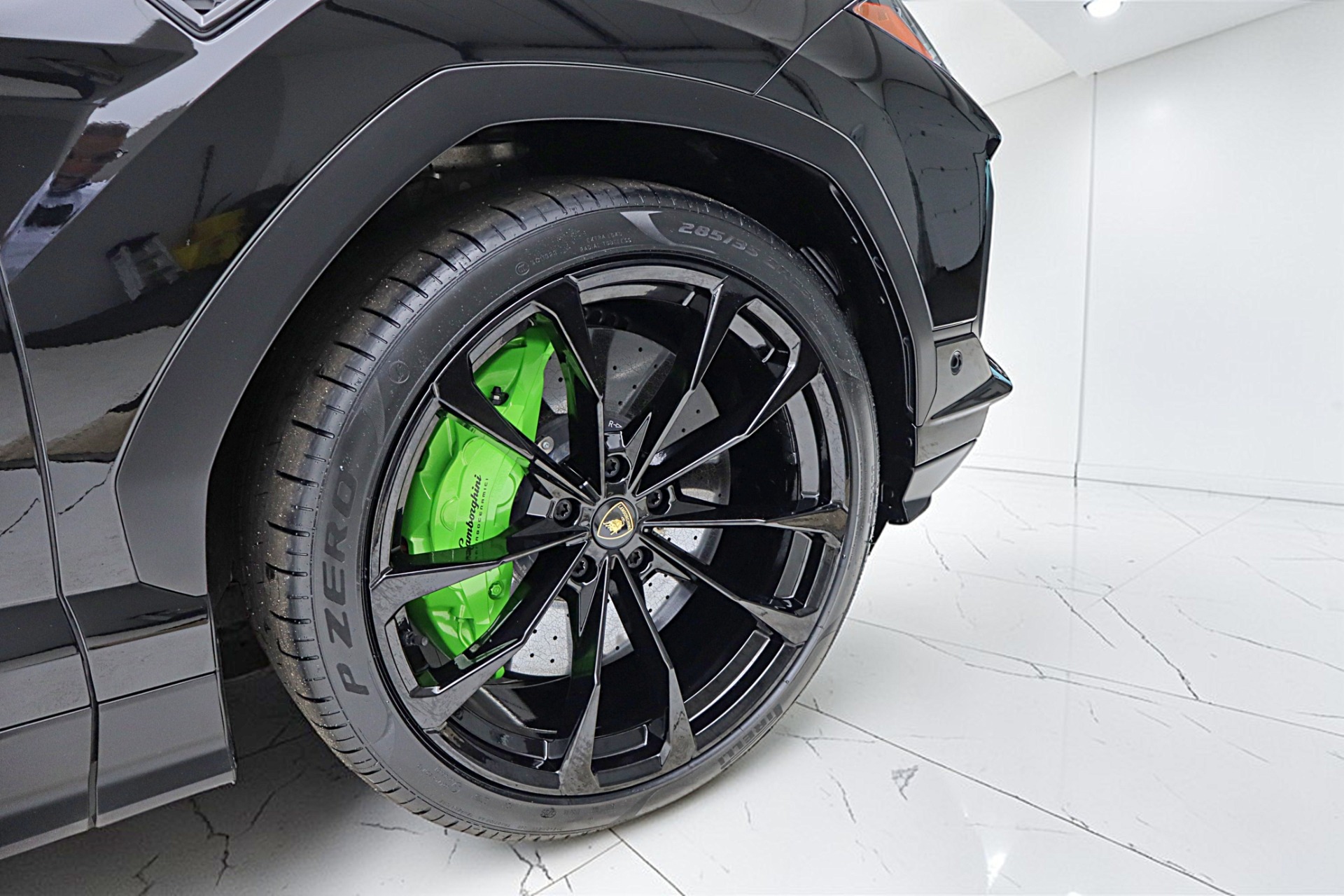 2024 Lamborghini Urus S - Photo 19
