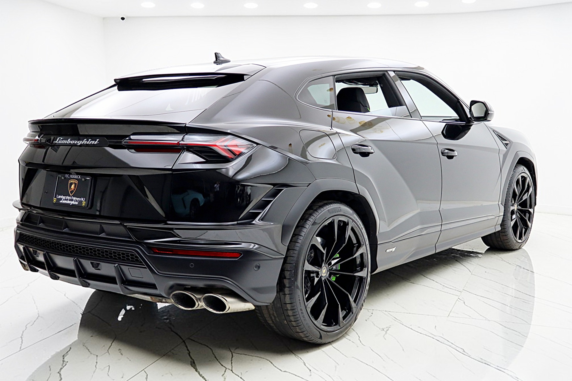 2024 Lamborghini Urus S - Photo 21