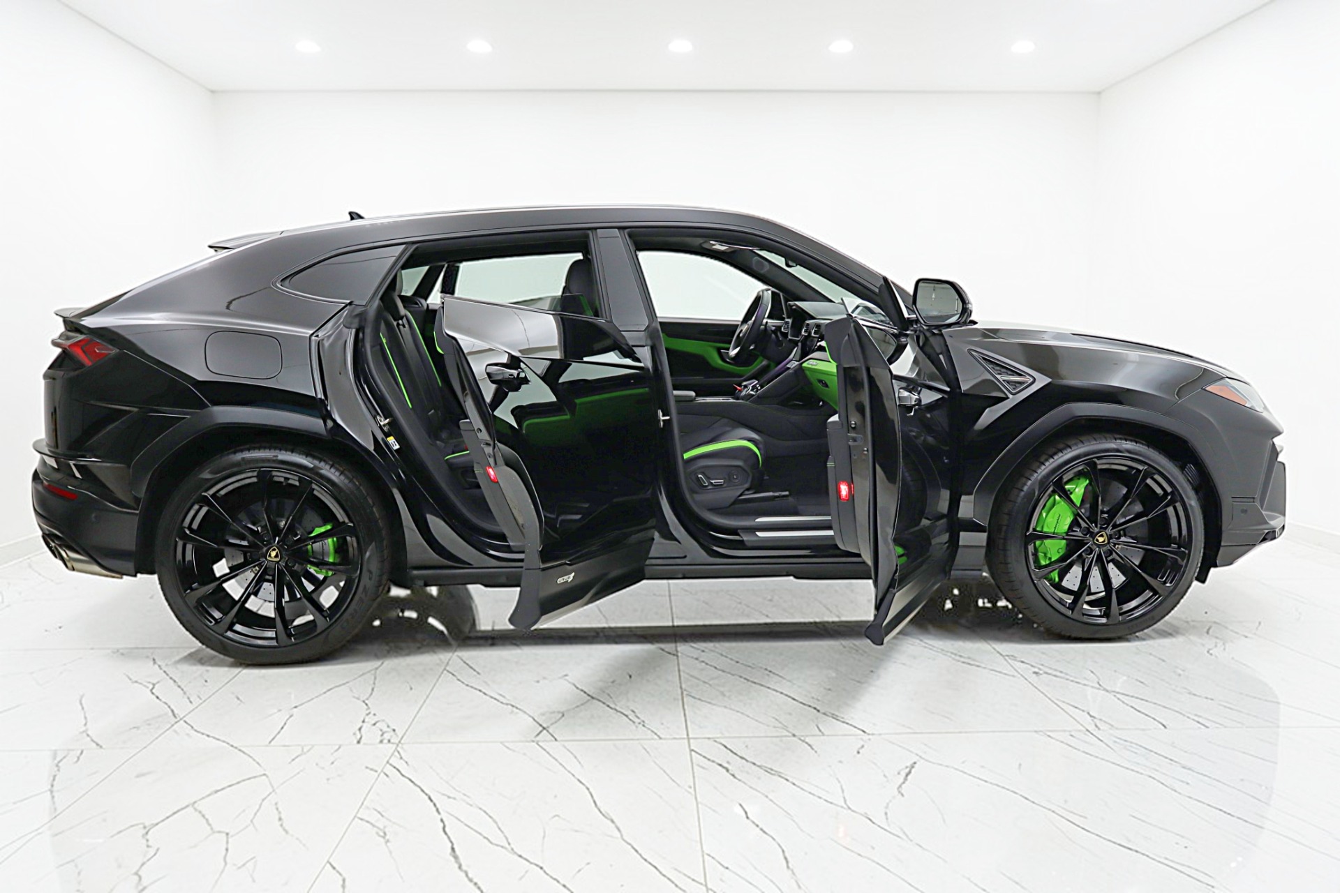 2024 Lamborghini Urus S - Photo 24