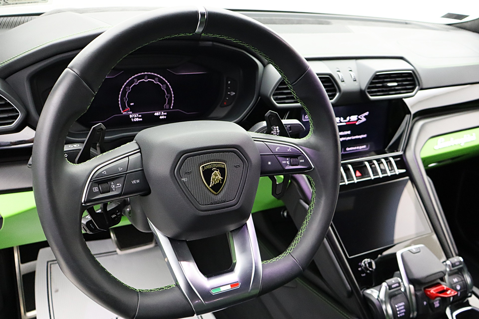 2024 Lamborghini Urus S - Photo 30
