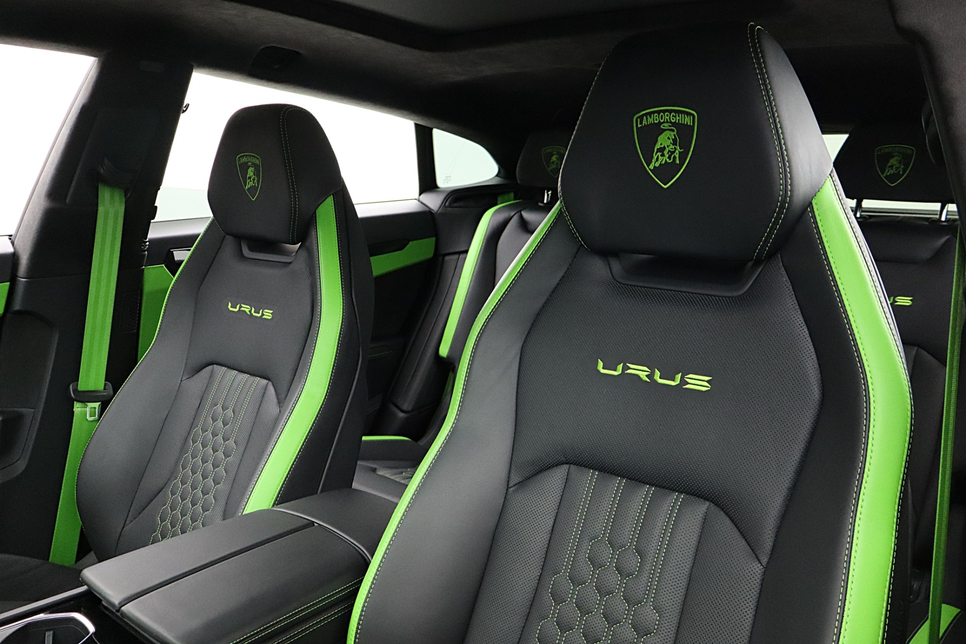 2024 Lamborghini Urus S - Photo 36