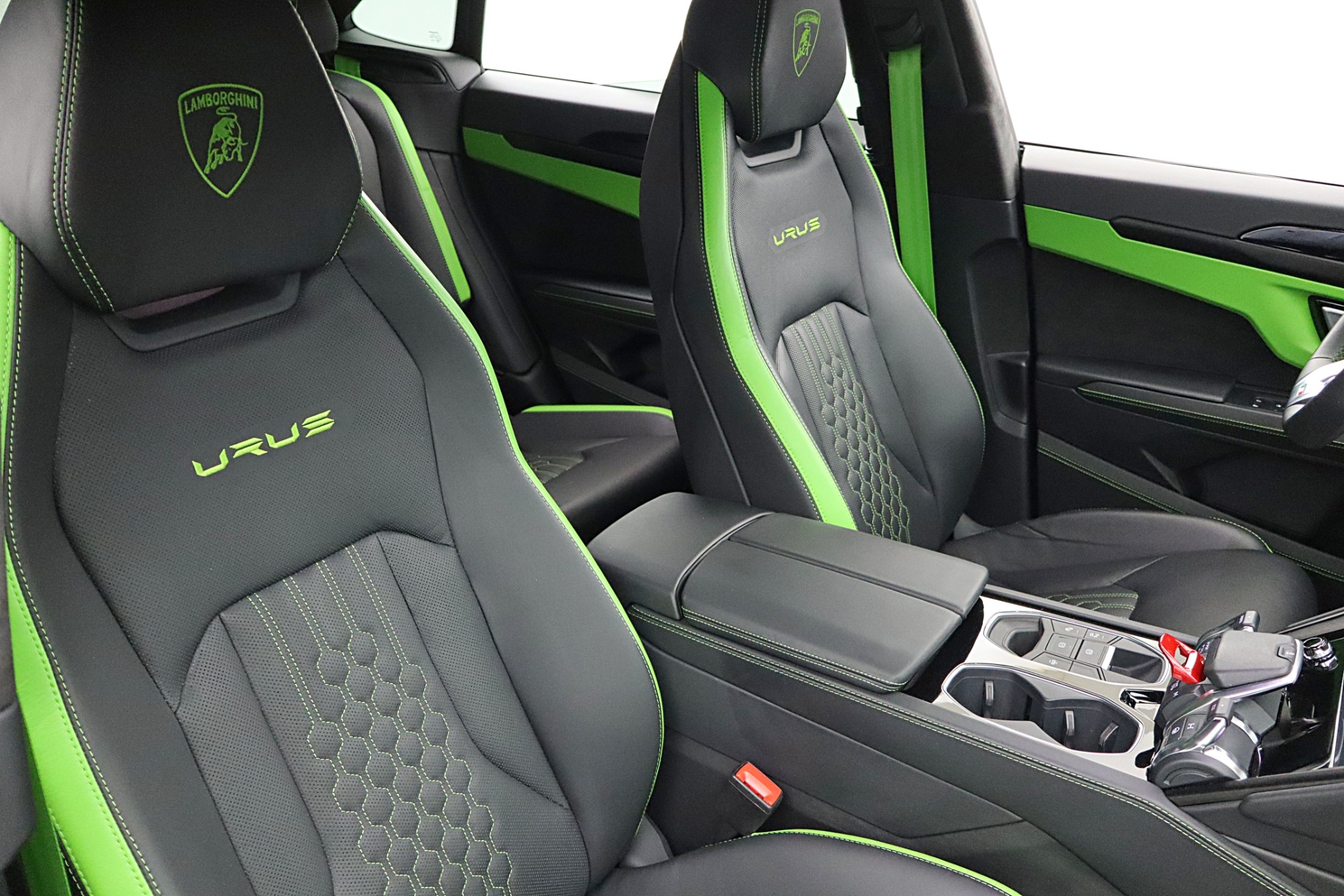2024 Lamborghini Urus S - Photo 44