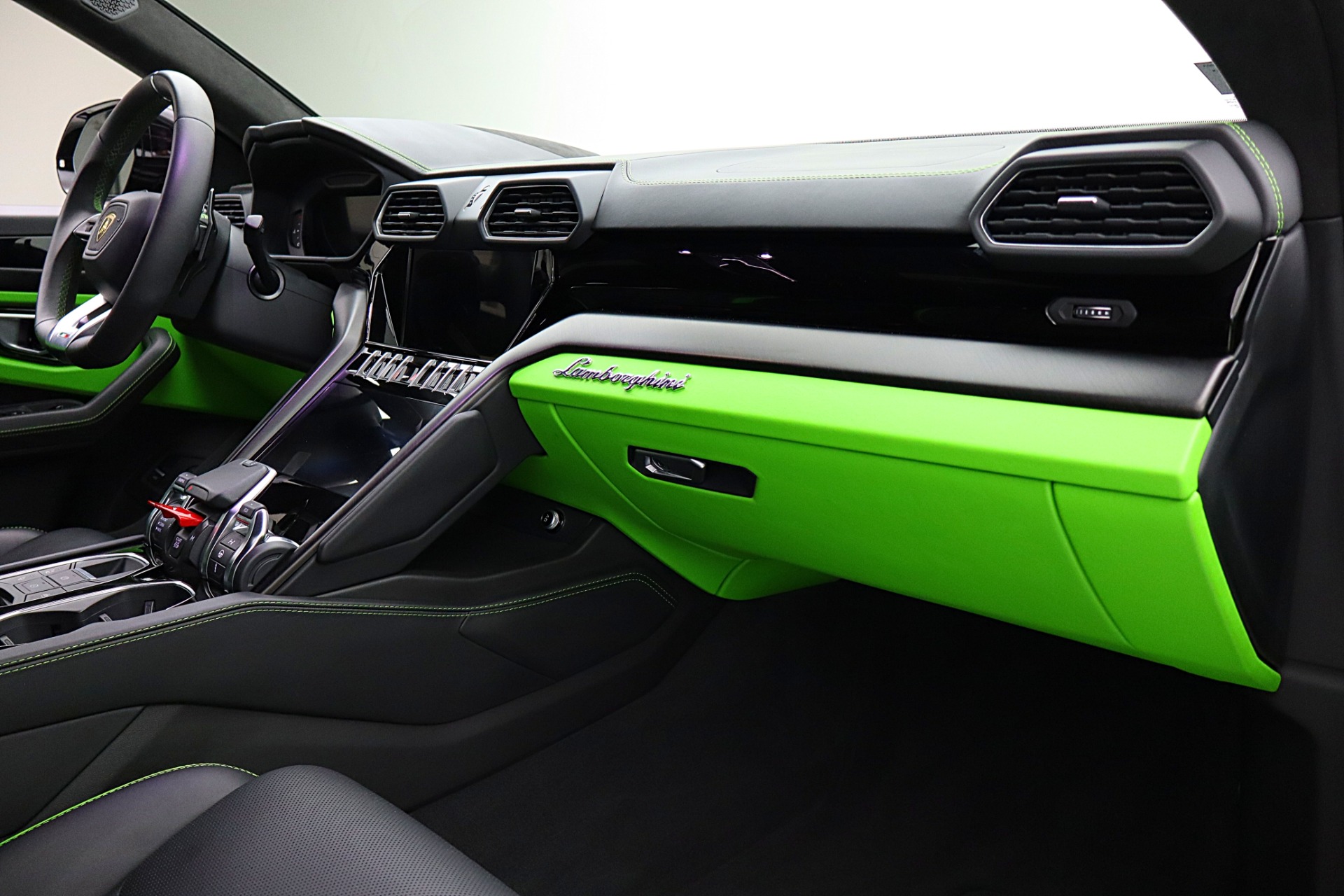 2024 Lamborghini Urus S - Photo 53